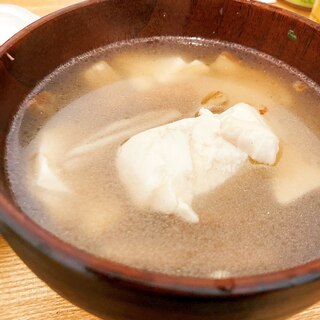ナンプラーを使って☆ごぼうと豆腐のスープ